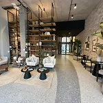 Modern Urban With Kitchen 아파트 *